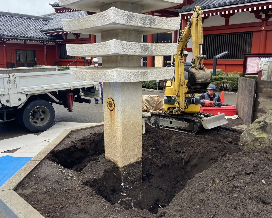 灯籠の撤去・移設工事