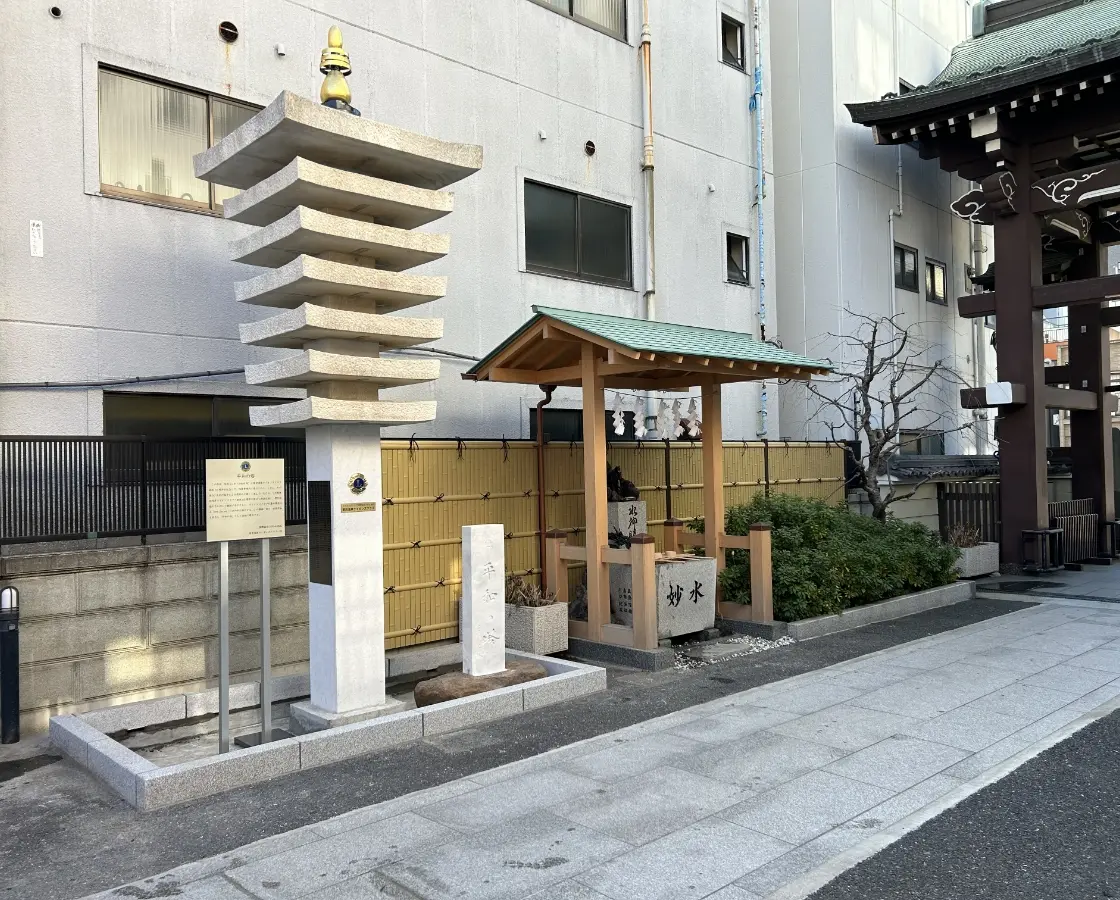 灯籠の撤去・移設工事